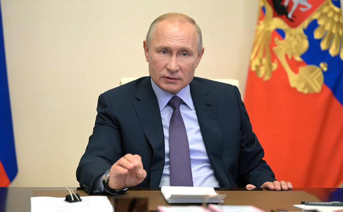 Путин поручил подготовить предложения о передаче лесоохраны некоторых регионов на федеральный уровень
