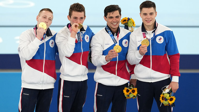 Российские гимнасты выиграли олимпийское золото в командном многоборье