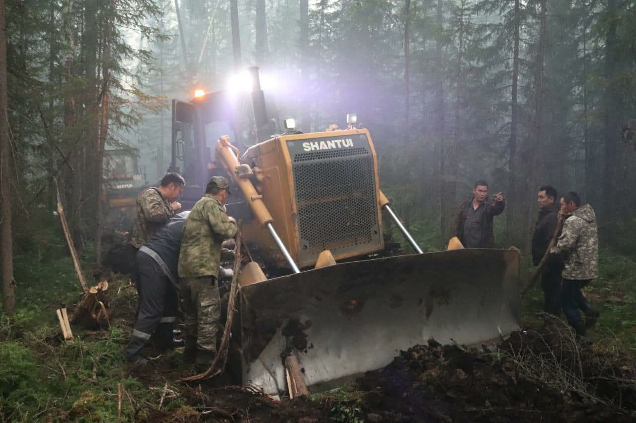 Более 40 лесных пожаров ликвидировали за сутки в Якутии