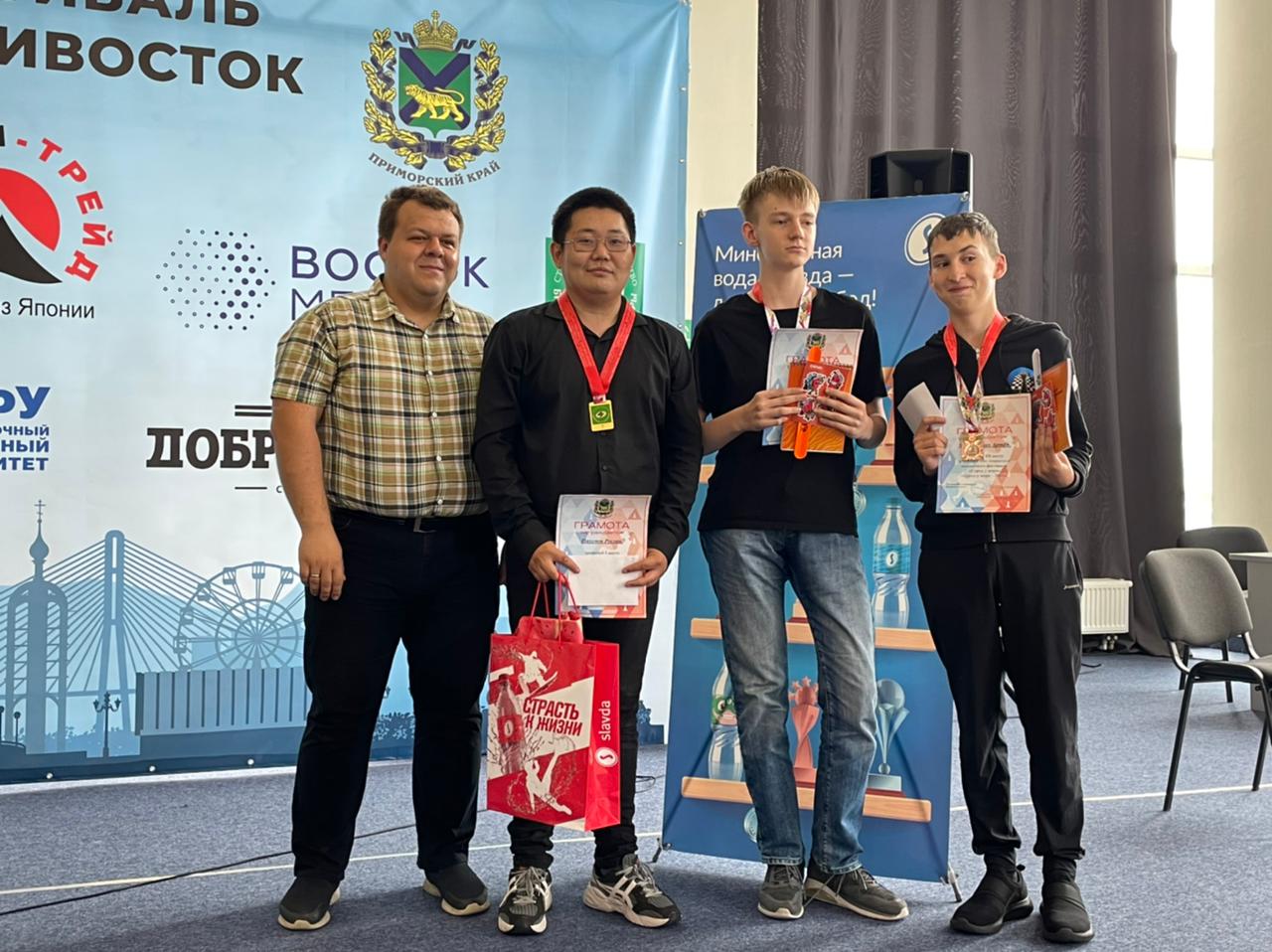 Якутские шахматисты завоевали медали турнира «Город у моря» во Владивостоке
