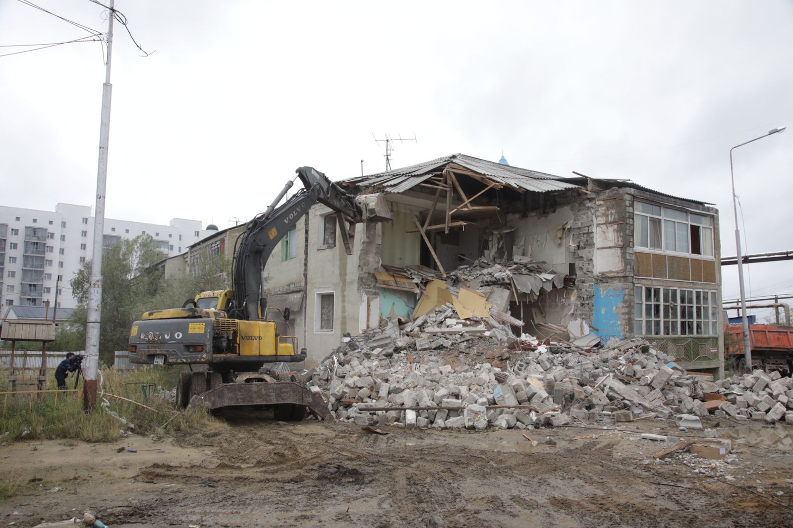 Более 55 млн рублей выделили жильцам аварийного дома по ул.Автодорожная в Якутске
