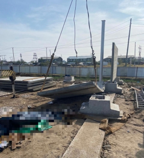 Юноша погиб на стройке в пригороде Якутска из-за упавшей бетонной плиты