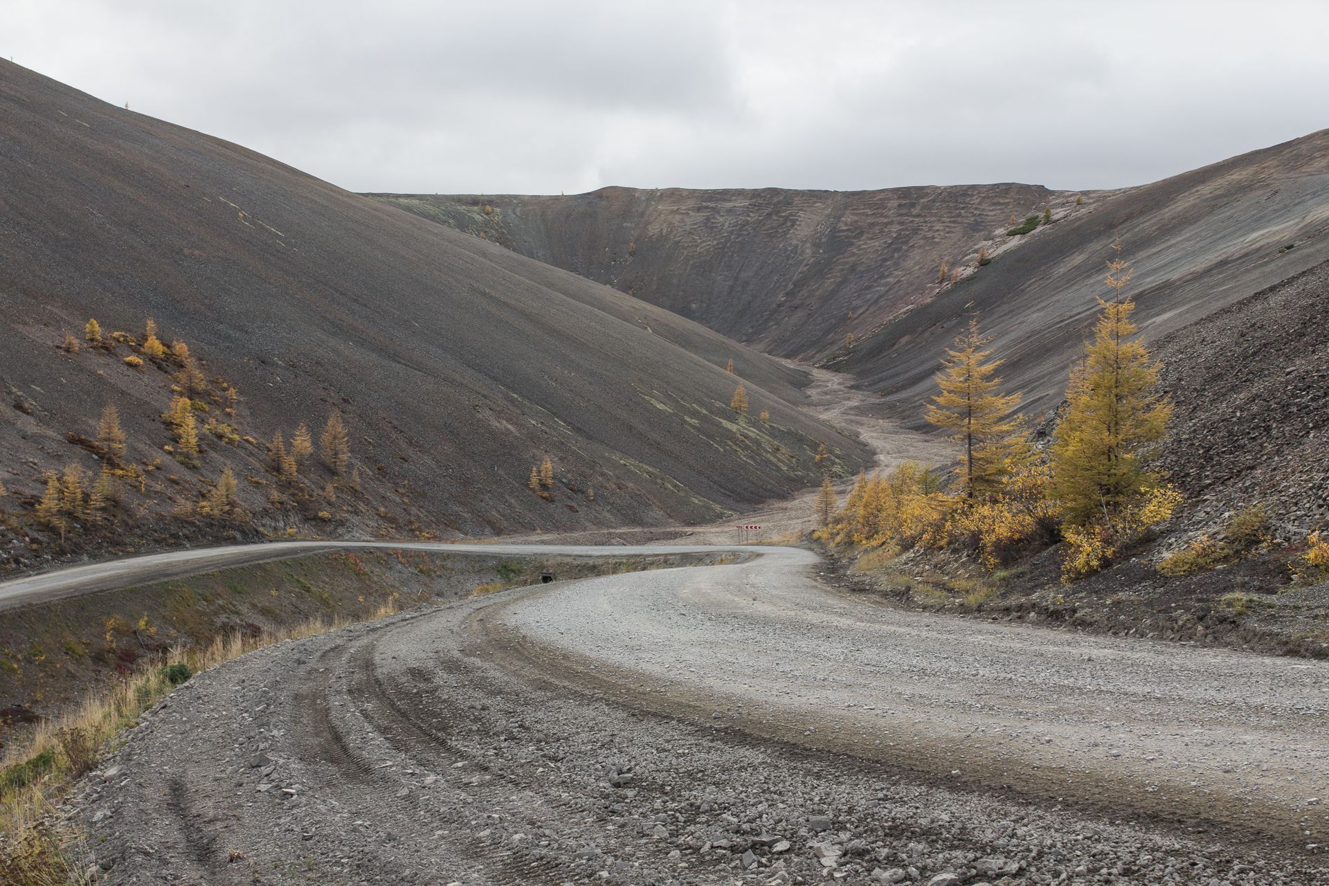 Одну полосу трассы «Колыма» в Якутии открыли после оползней