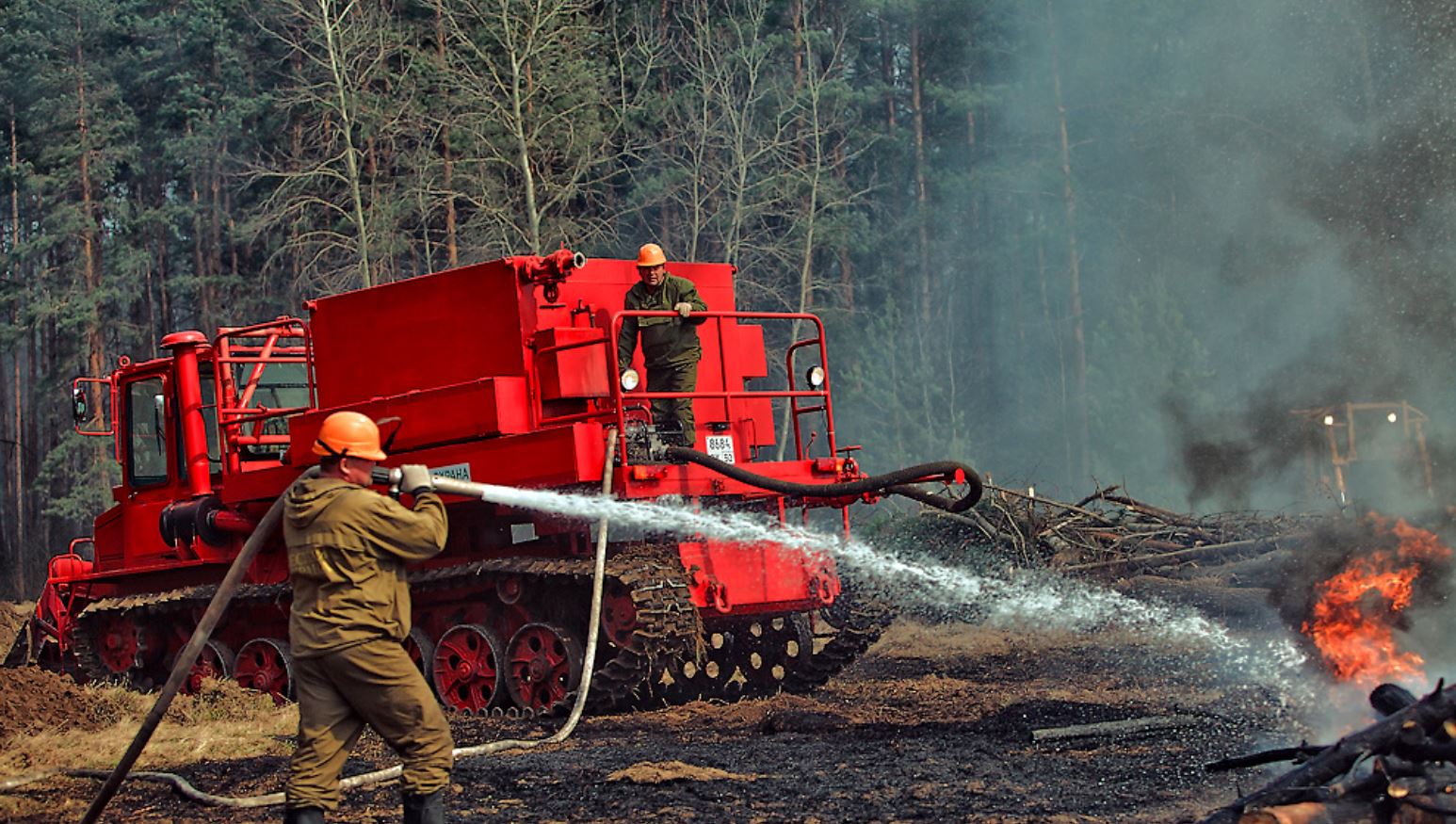 Якутия получит 150 млн рублей на закупку техники для борьбы с лесными пожарами