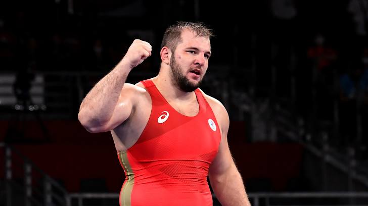 Российский борец Сергей Семенов выиграл бронзу Олимпиады-2020
