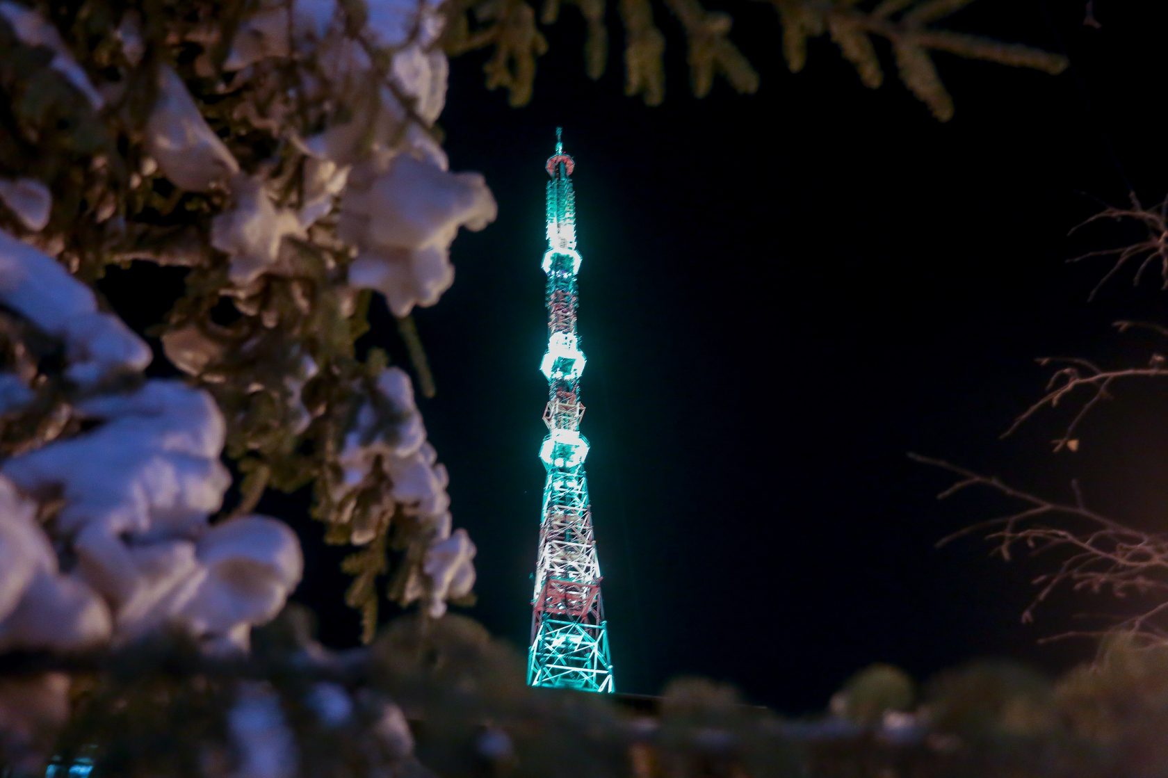 Якутская телебашня загорится цветами флага Томской области