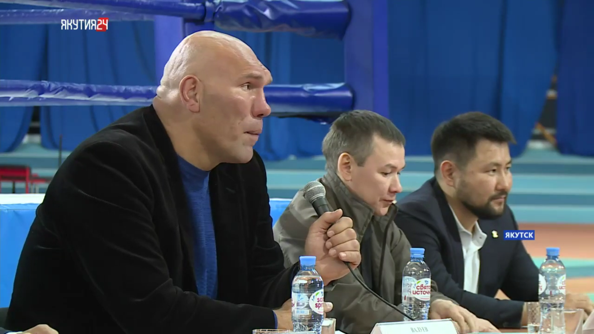 Николай Валуев провел мастер-класс для якутских боксеров