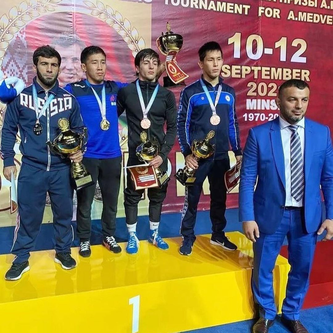 Борец Арыйаан Тютрин стал чемпионом международного турнира Гран-при «Александр Медведь-2021»