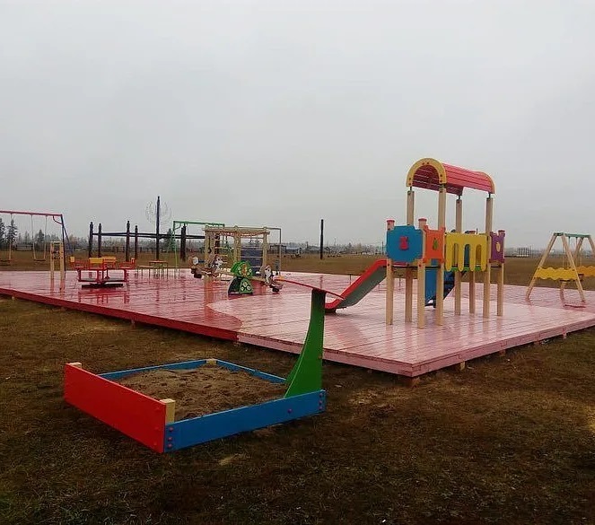Детскую площадку построили в якутском селе Качикатцы