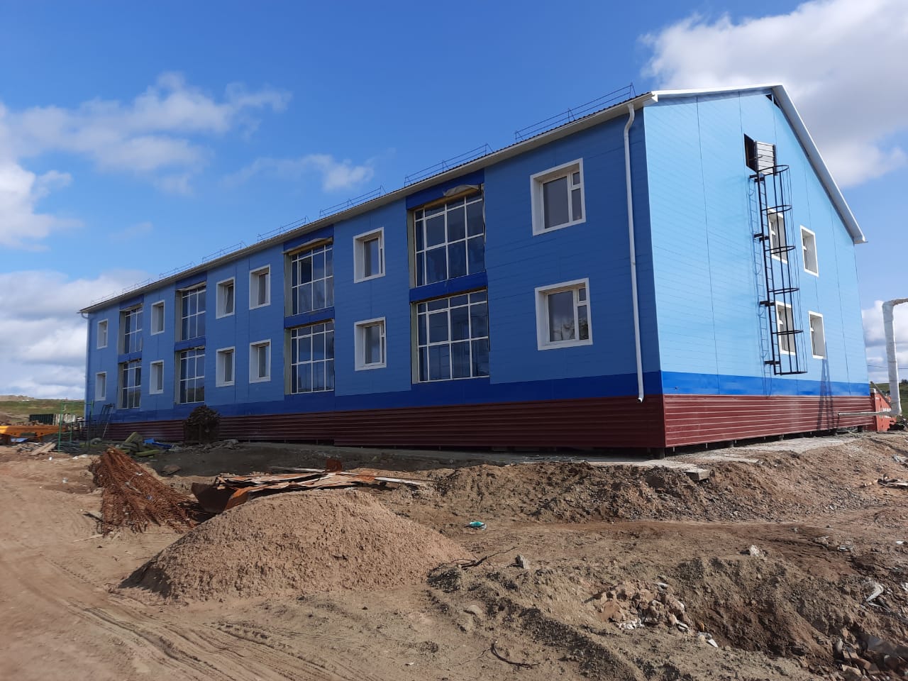 Новые дома для переселенцев из аварийного жилья введут в Анабарском районе Якутии