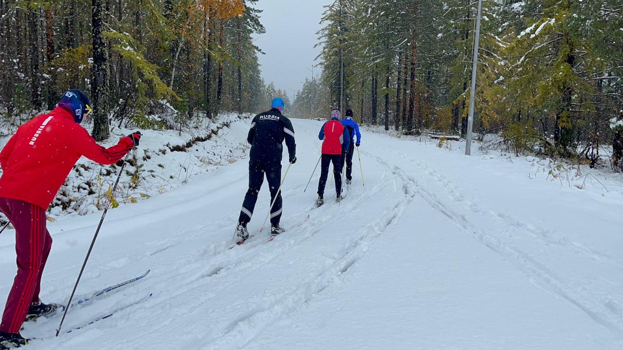 Лыжники вышли на снежную трассу в Алданском районе Якутии