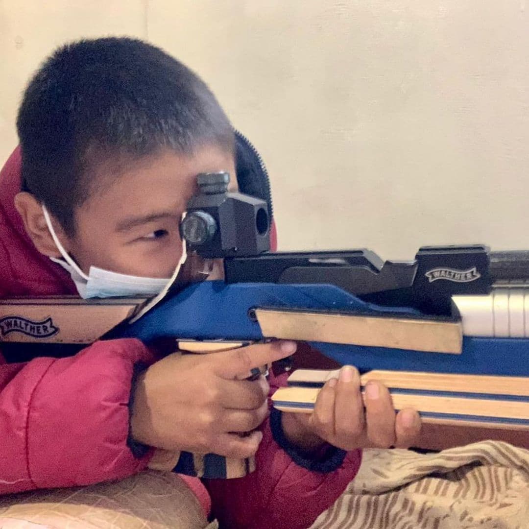 Семилетний мальчик сдал норматив на спортивный разряд по стрельбе в Якутске