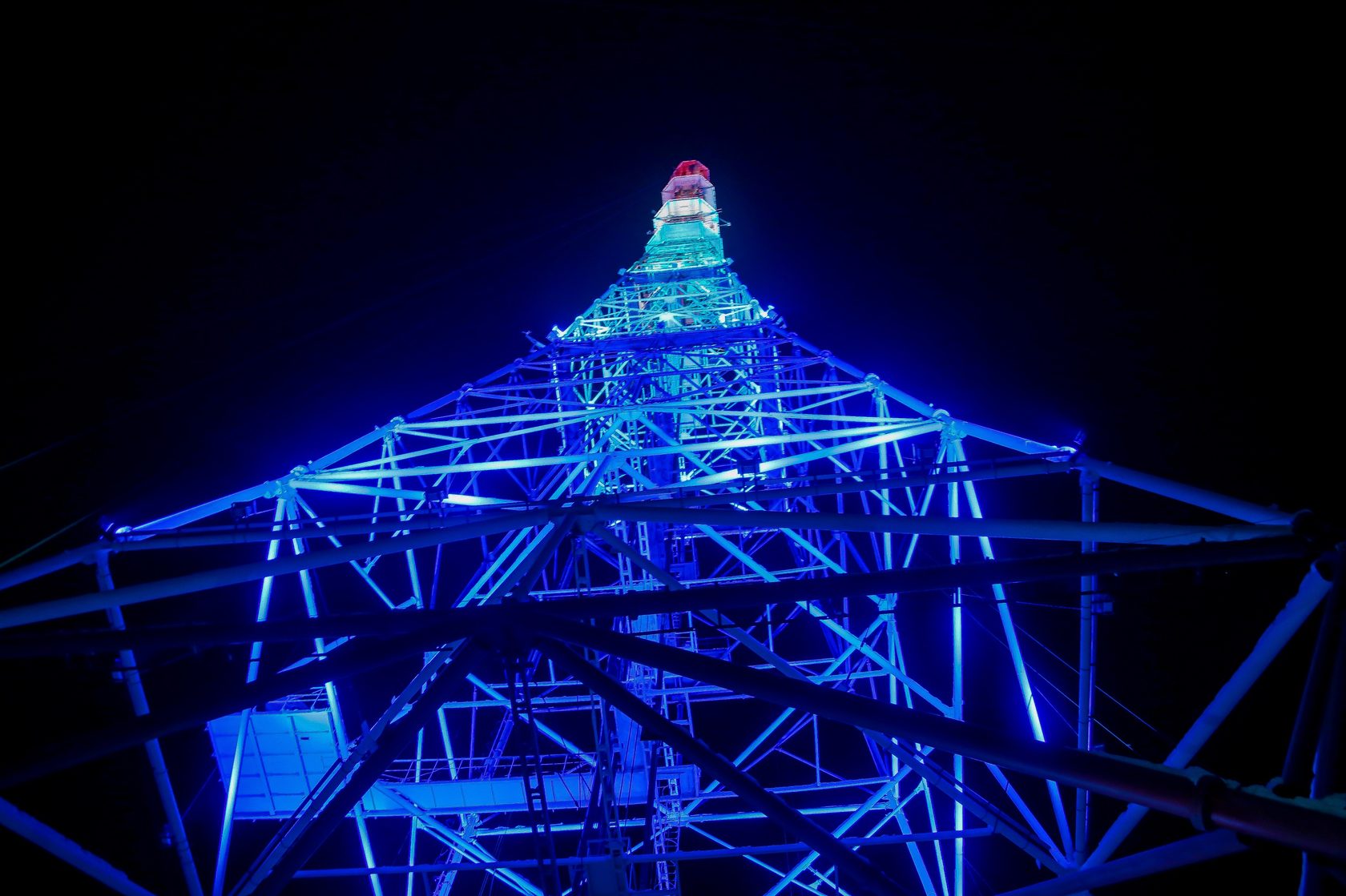 Якутская телебашня окрасится в цвета флага республики 27 сентября