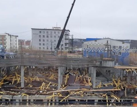 Причину обрушения на объекте самовольного строительства установят в Якутске