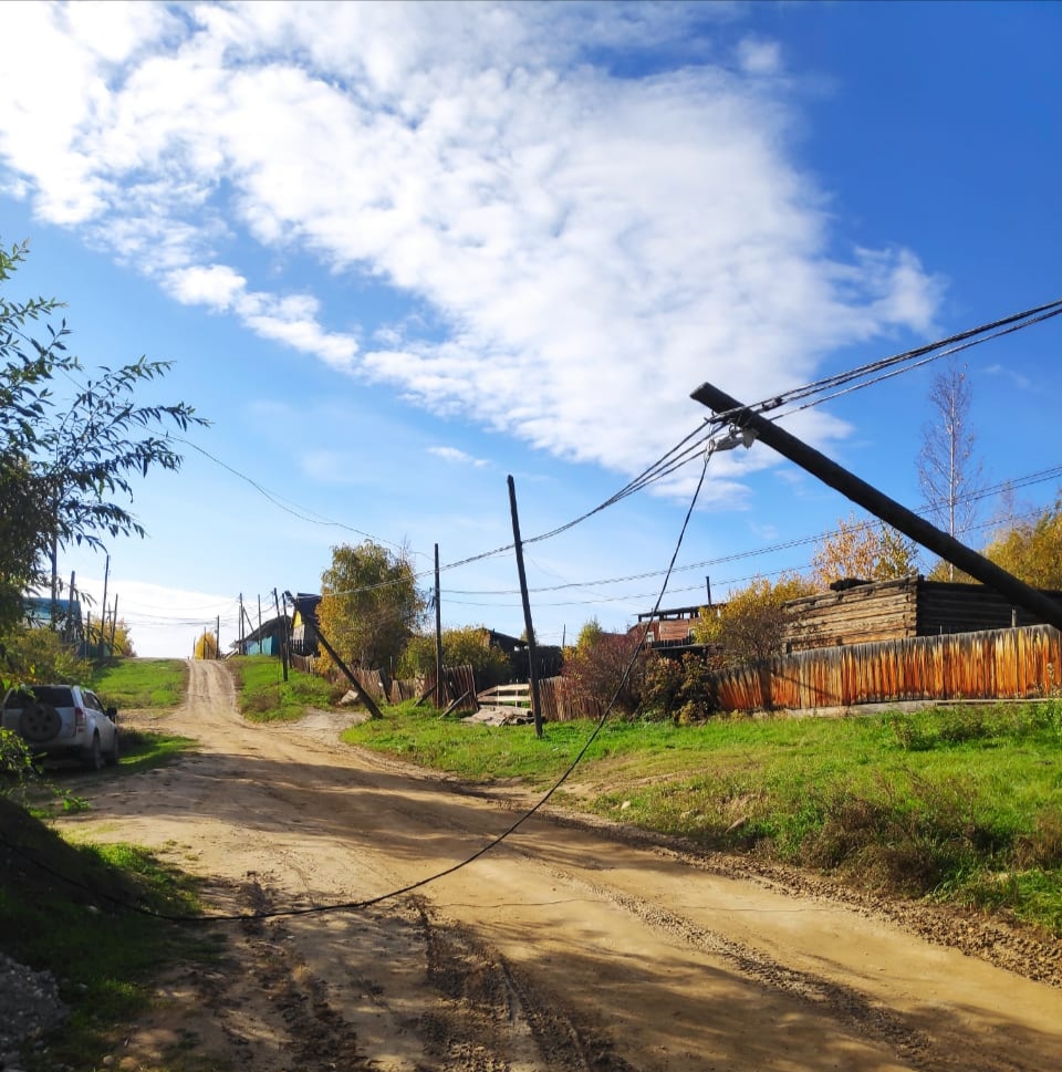 Грузовик протаранил столб и нарушил электроснабжение в Олекминске