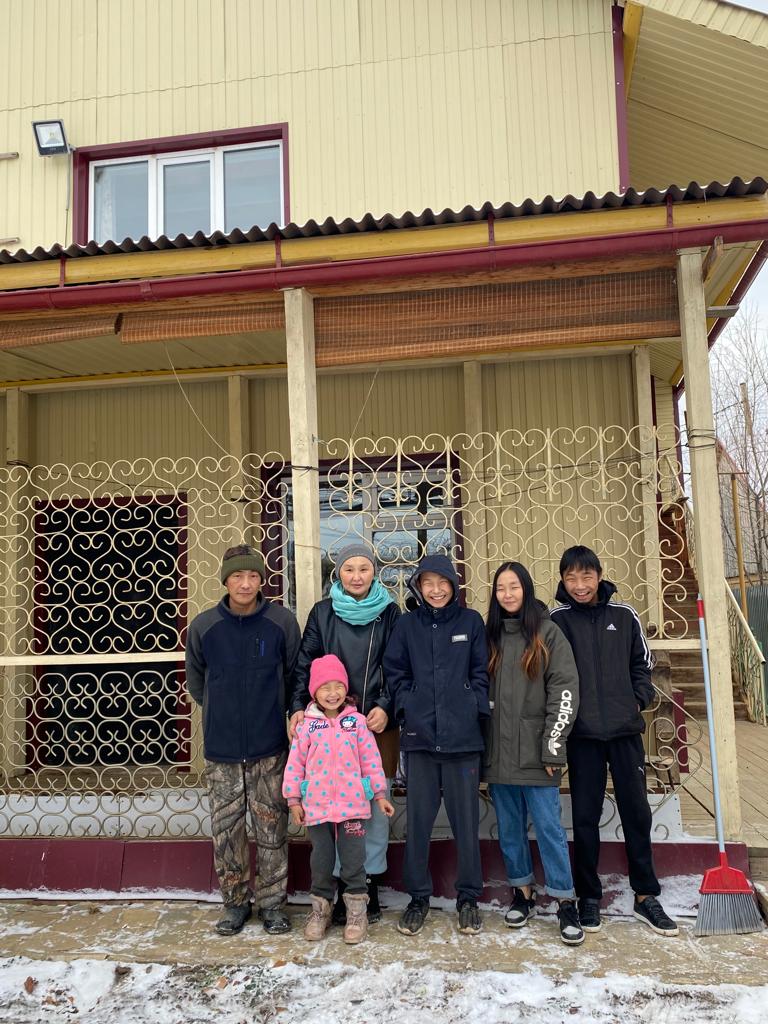 Соцподдержку семей с 10 и более детьми расширили в Якутии