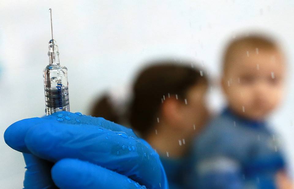 Почти 600 тысяч якутян планируют привить от гриппа и ОРВИ в 2021 году