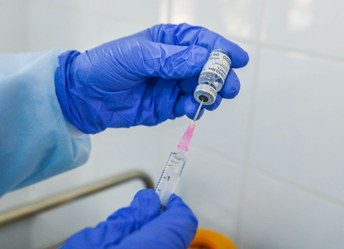Более 18 тысяч якутян прошли ревакцинацию от коронавируса