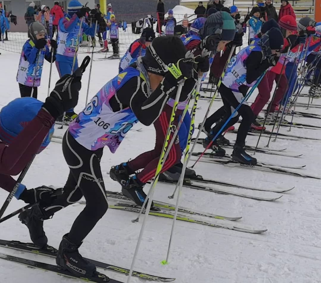 Инвентарь на 3,2 млн рублей получила школа по лыжному спорту в Алдане