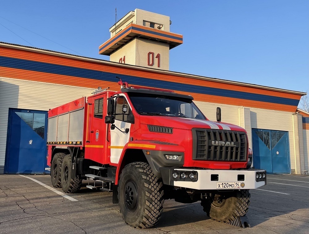 Новая техника поступила в пожарно-спасательный гарнизон Ленского района Якутии
