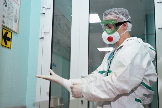 Заболеваемость коронавирусом в России по итогам ноября снизилась более чем на 20%