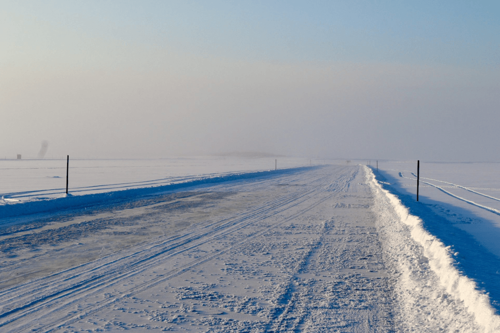 Грузоподъемность ледовых переправ через реку Вилюй увеличили в Якутии