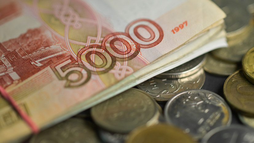 Размер МРОТ составит 13 890 рублей в 2022 году