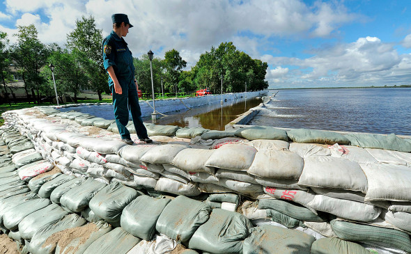 Почти 500 млн рублей выделят Якутии на противопаводковые объекты