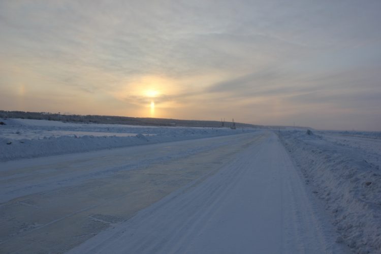 Ледовую переправу Хатассы-Нижний Бестях в Якутии планируют открыть 6 декабря