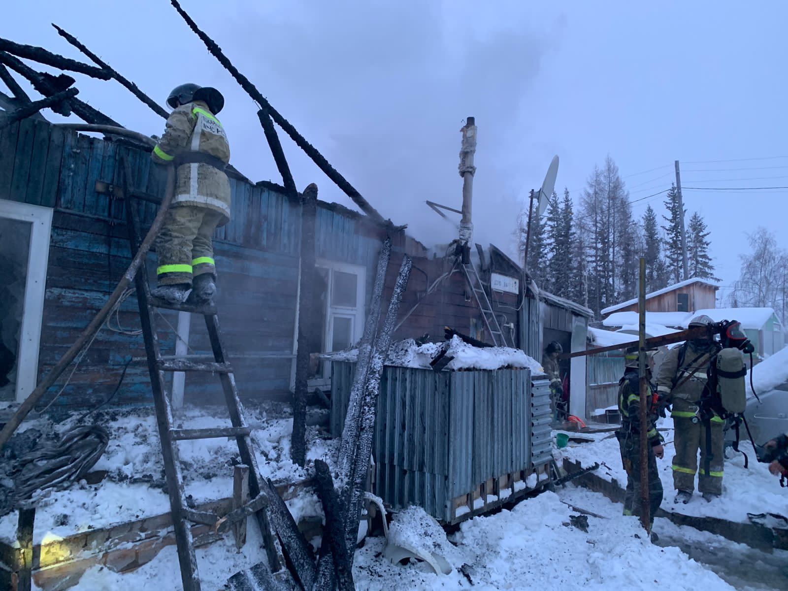 Семилетний ребенок погиб при пожаре в жилом доме в Мирном