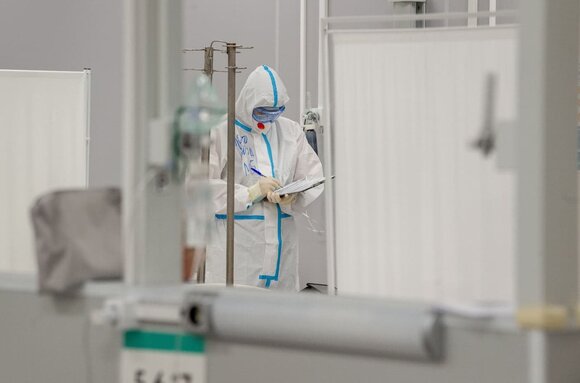 Более 100 невакцинированных пациентов находятся в тяжелом состоянии из-за коронавируса в Якутии