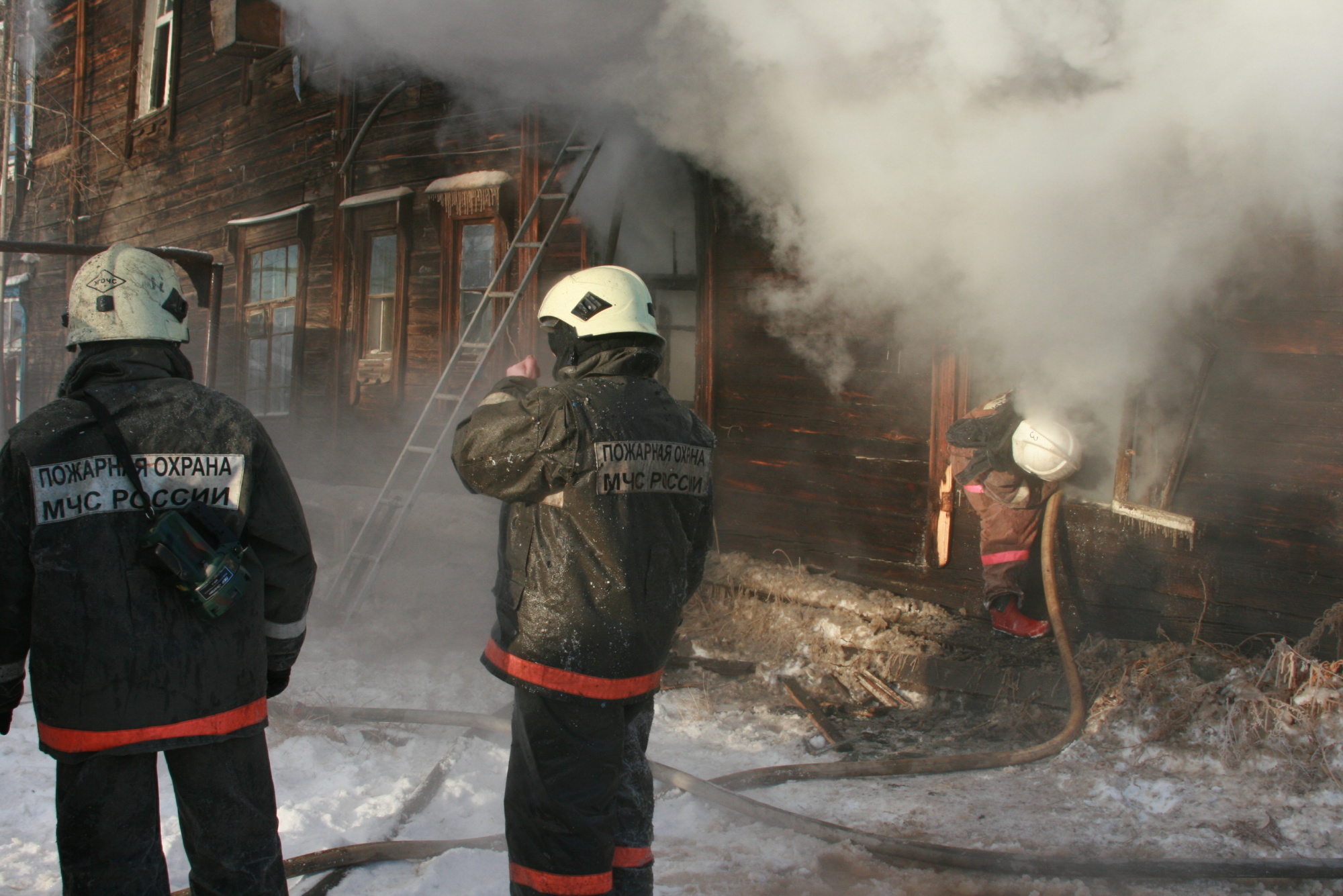 Пожилая женщина пострадала при пожаре в жилом доме в Якутске