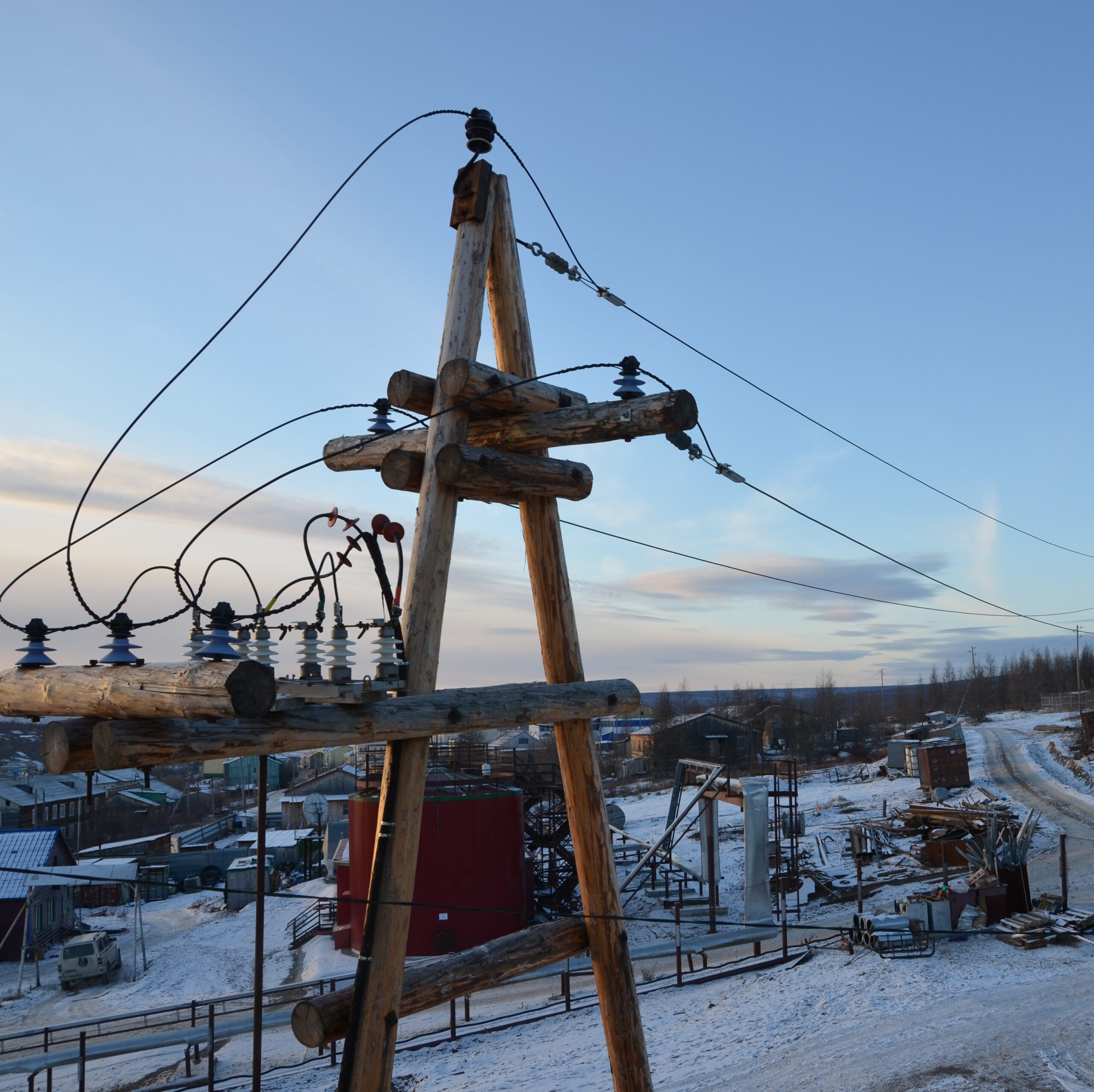 Более 300 социальных объектов подключили к электричеству в арктических районах Якутии