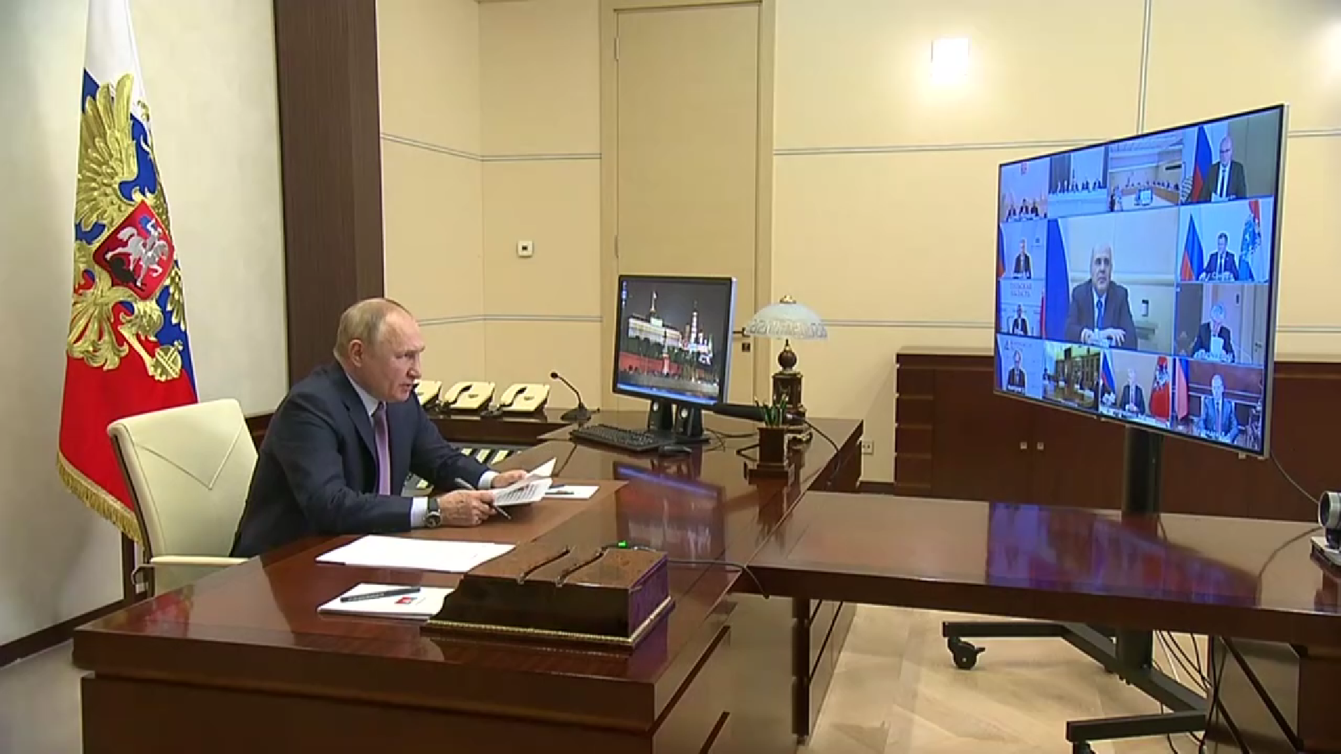Айсен Николаев принял участие в заседании Госсовета и Совета по науке и образованию