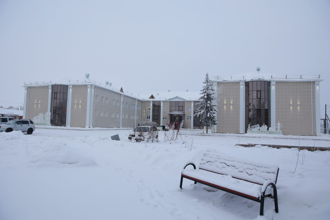 Школу на 220 мест ввели в селе Огородтах Усть-Алданского района Якутии