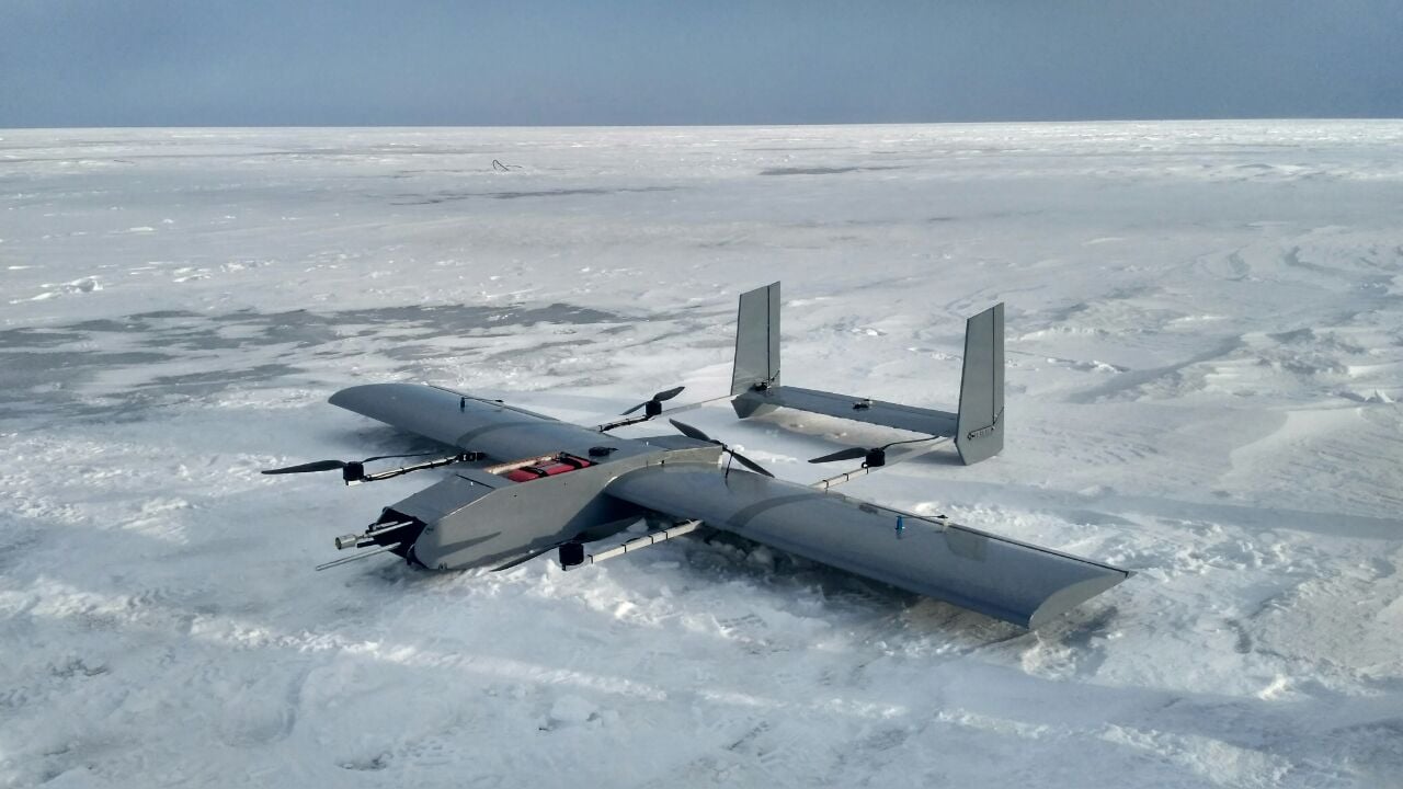 Гибридный беспилотник для мониторинга погоды в Арктике разработали в России