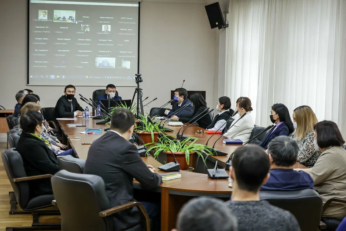 Коллективу АГАТУ в Якутске представили нового руководителя