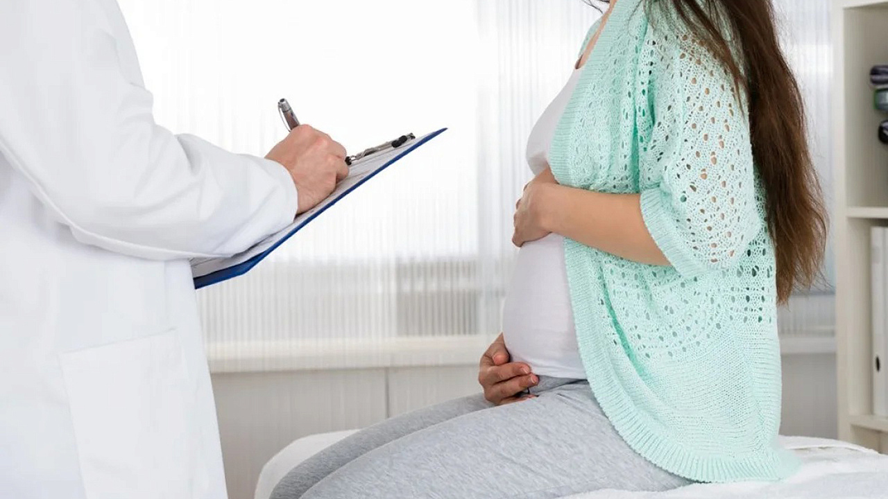 Беременных женщин будут тестировать на COVID-19 в Якутии