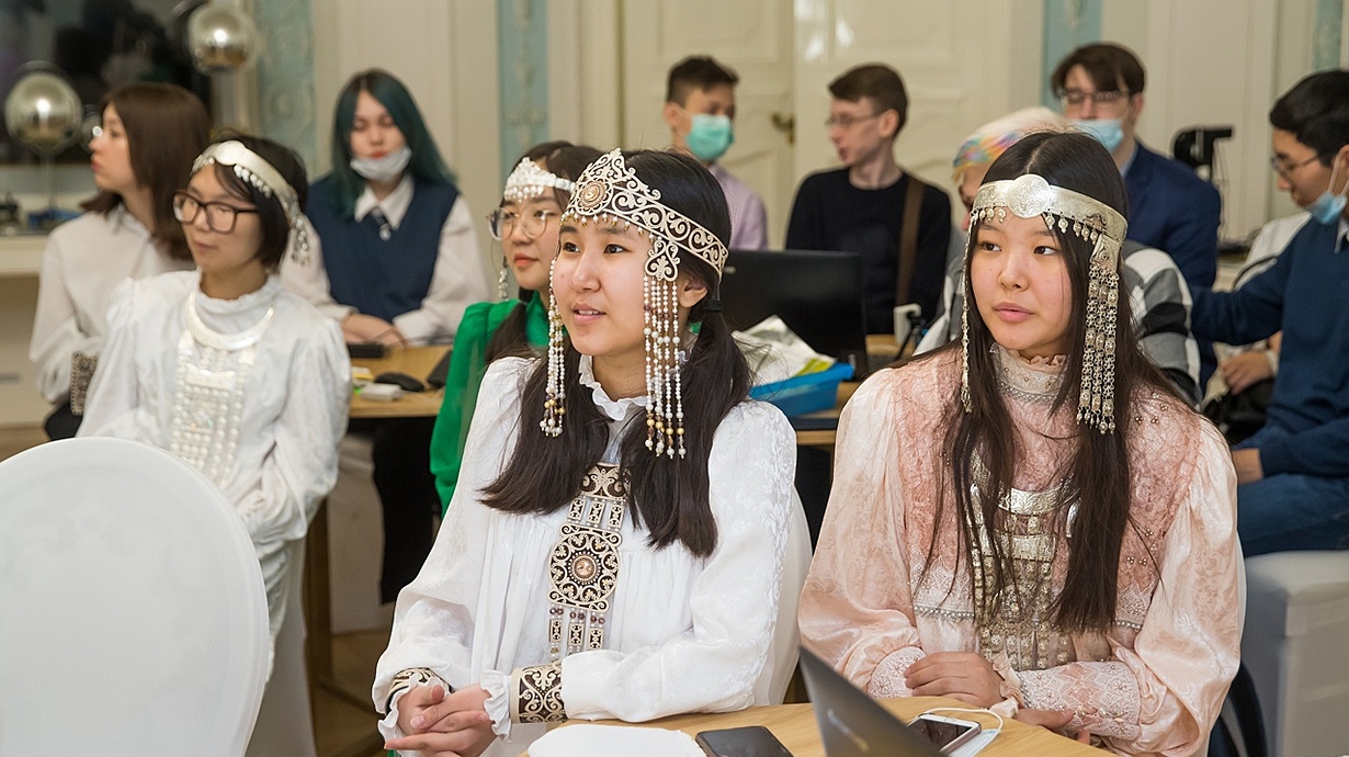 Меры популяризации родных языков расширят в Якутии