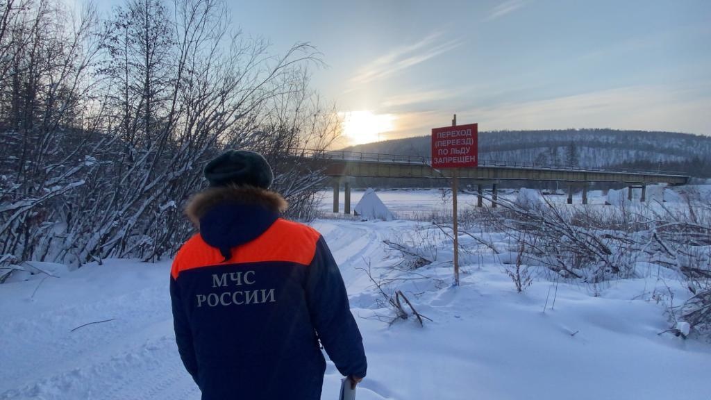 МЧС России усилит профилактику несчастных случаев на льду в Якутии