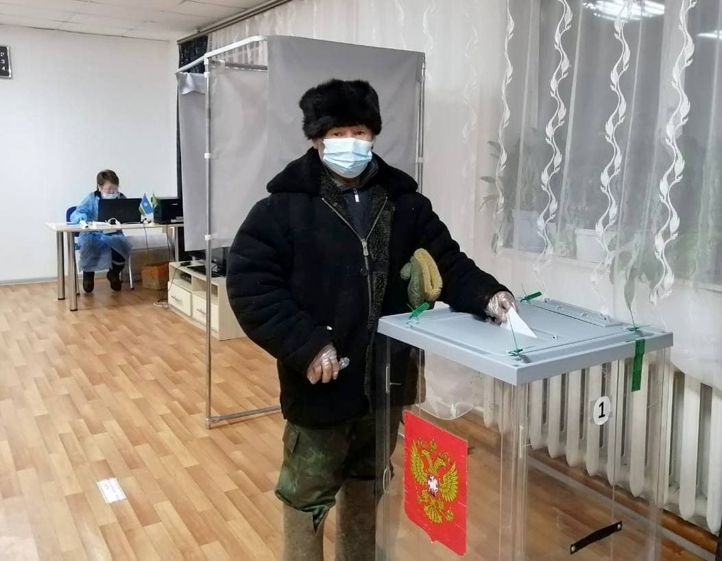 Досрочные выборы главы проходят в Момском районе Якутии