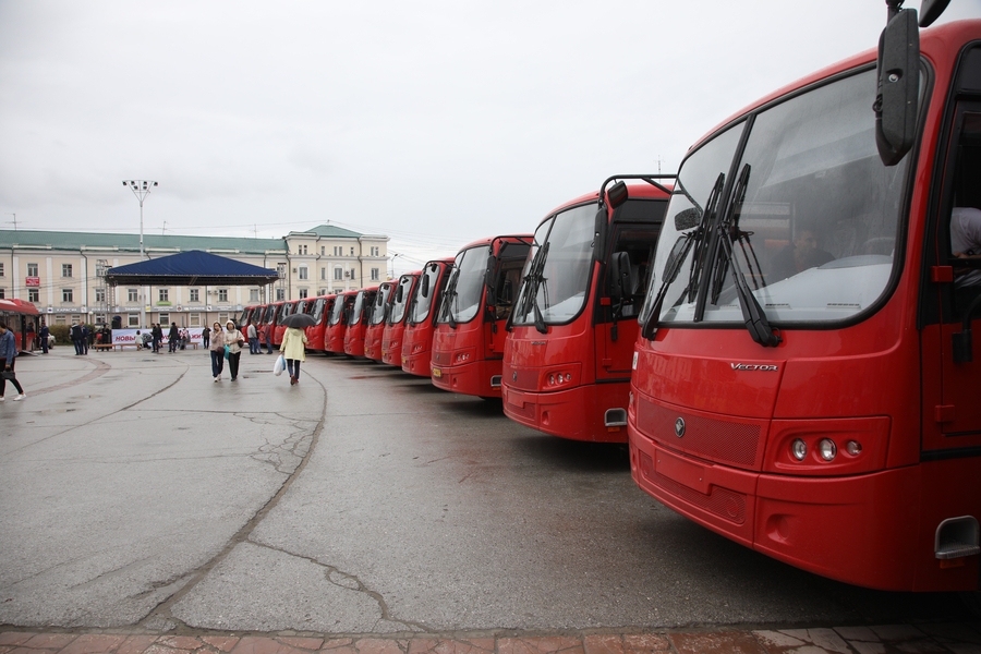 Часть новых автобусов укомплектовали на автозаводах для поставки в Якутск