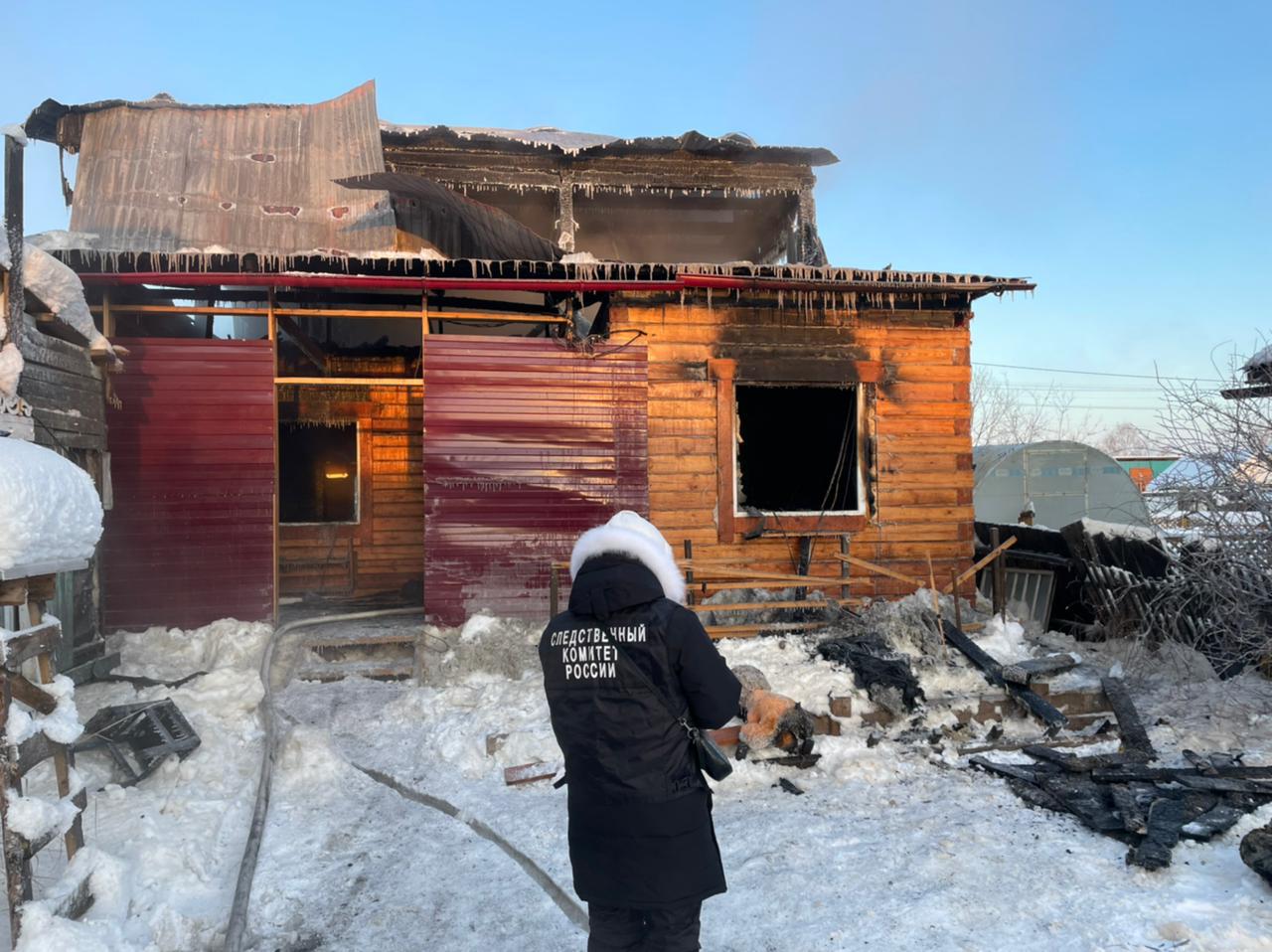 Уголовное дело возбудили по факту гибели шести человек при пожаре в Сунтарском районе Якутии