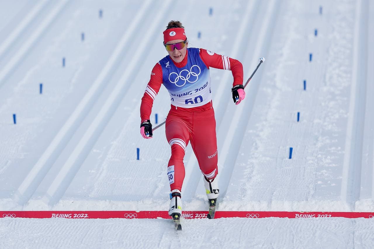 Наталья Непряева уступила 0,1 секунды финской лыжнице в гонке за бронзу на Олимпиаде