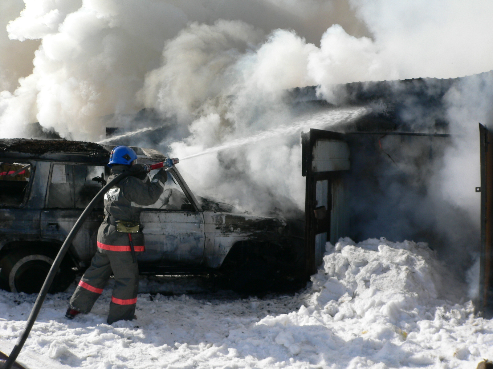 МЧС России: В Якутии участились пожары в гаражах