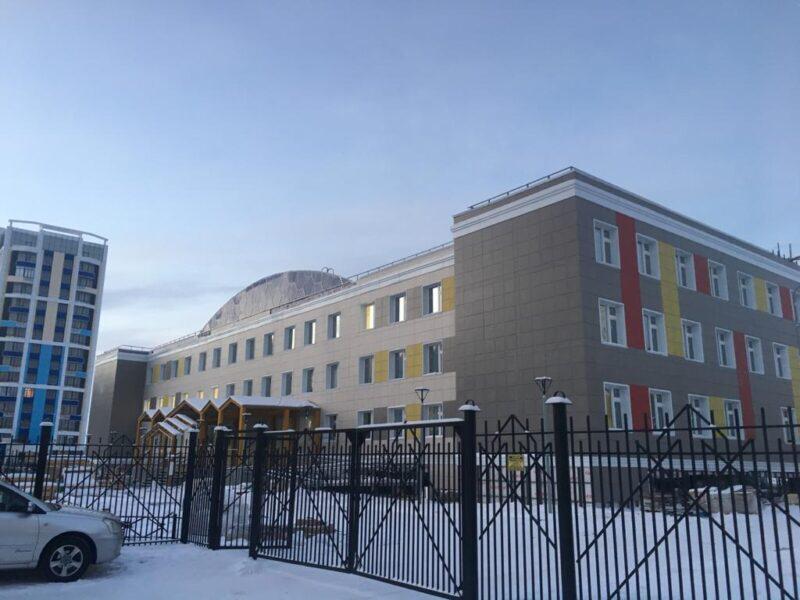 Строительство 23 школ планируют завершить в Якутии в 2022 году