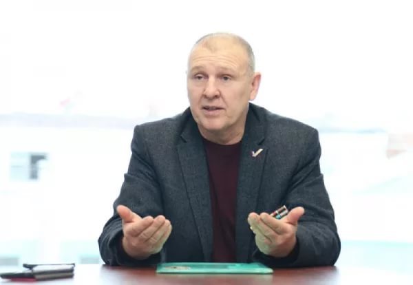 Валерий Лютый: Жителям ЛНР и ДНР помогать, прежде всего, необходимо морально