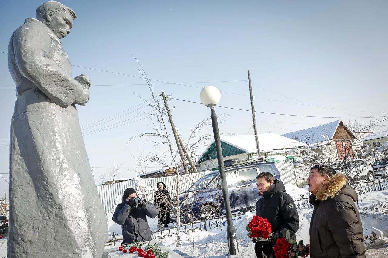 Память павших на озере Ильмень воинов-якутян почтили 23 февраля