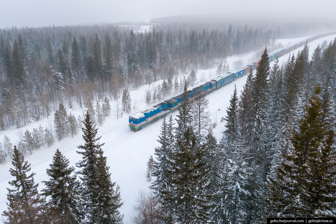 Более 1,4 тыс вагонов с продуктами, товаром и топливом везут в Якутию