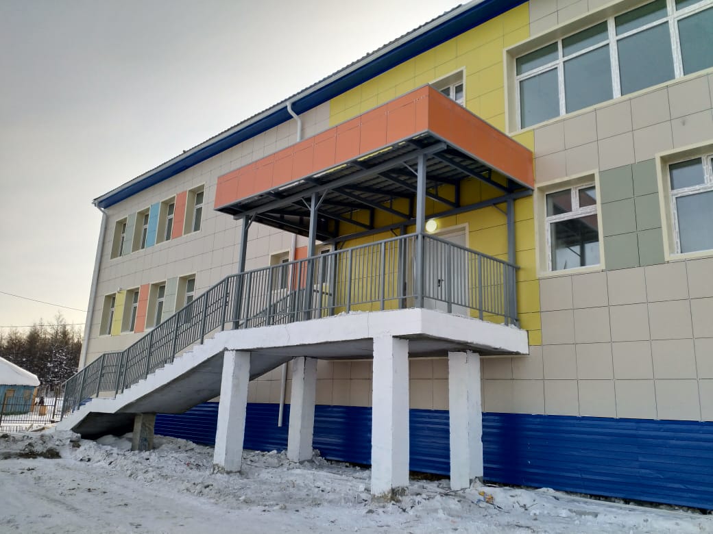 Школу-сад строят в селе Кыстатыам Жиганского района Якутии